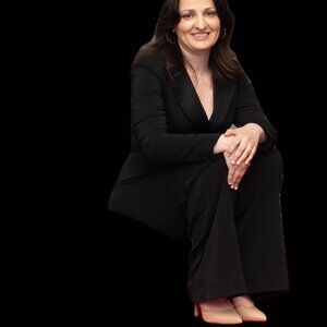 Meet your Posher, Elizabeth